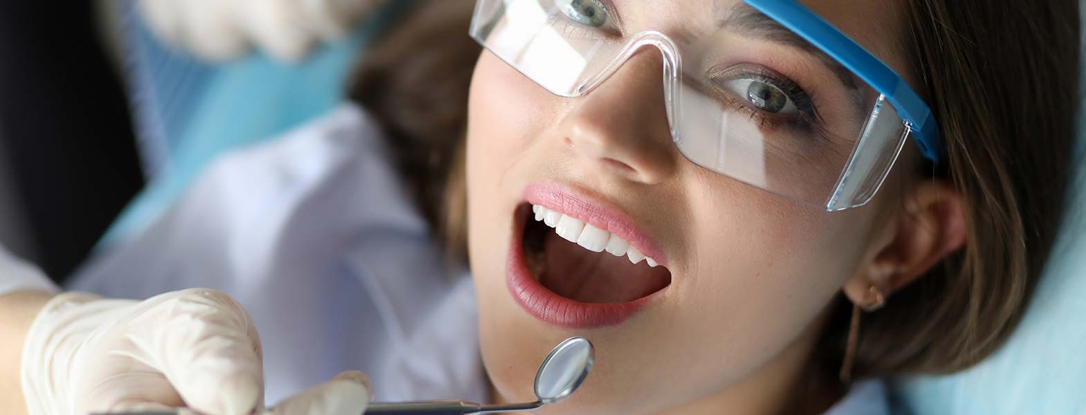 Jak dbać o implanty zębowe?