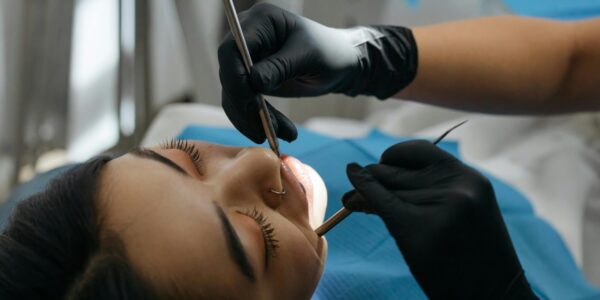 Ile trwa leczenie kanałowe i od czego to zależy?