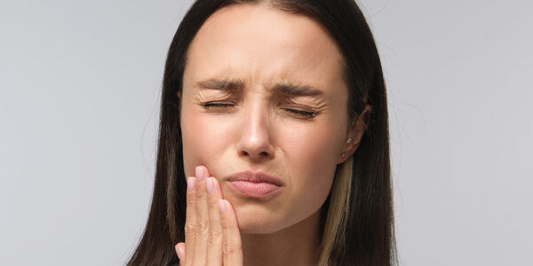 Czy martwy ząb może boleć?